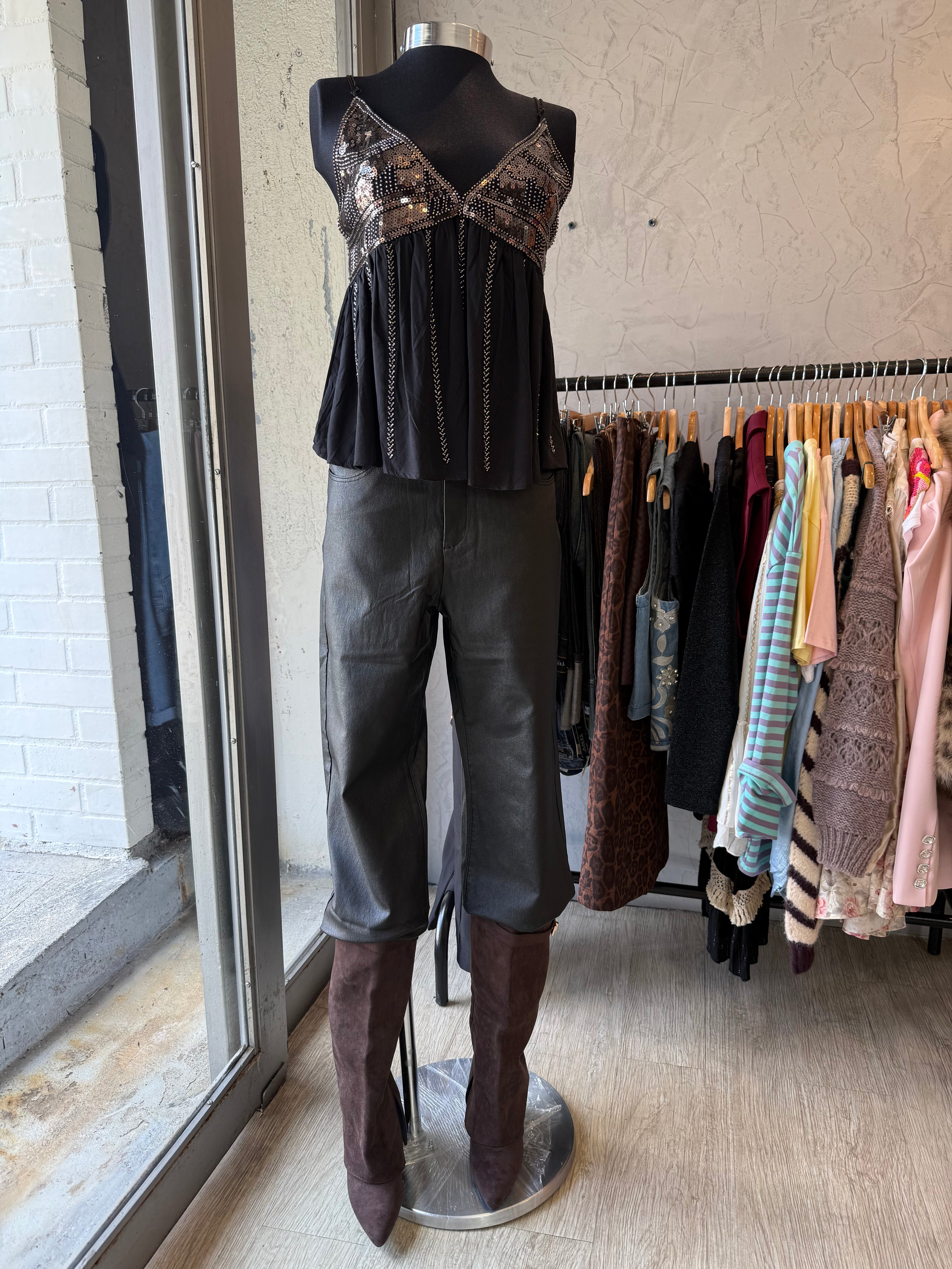 Pantalón efecto cuero